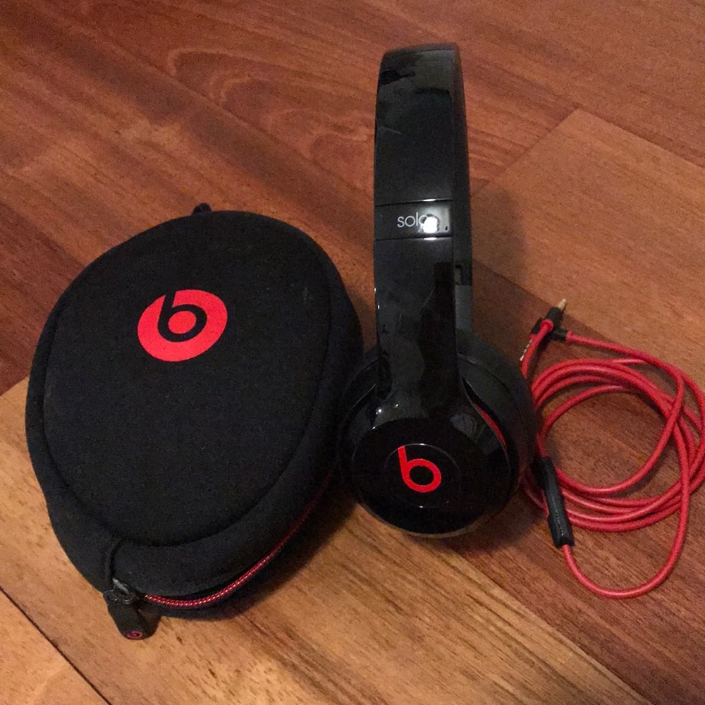 Beats Solo headphones- used once